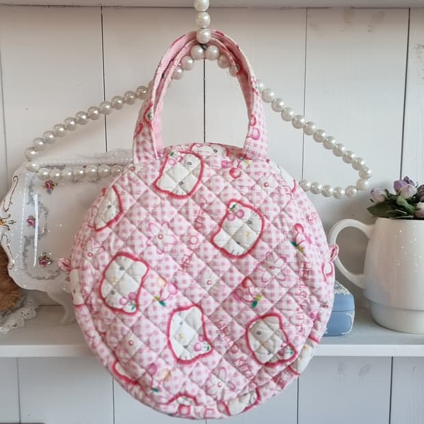 헬로키티 퀼팅 핸드메이드 원형 가방