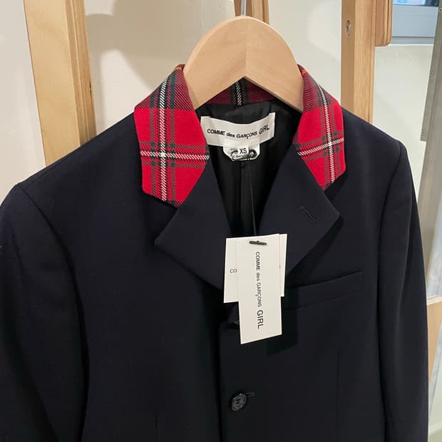 새상품) 2023 꼼데가르송 걸 자켓