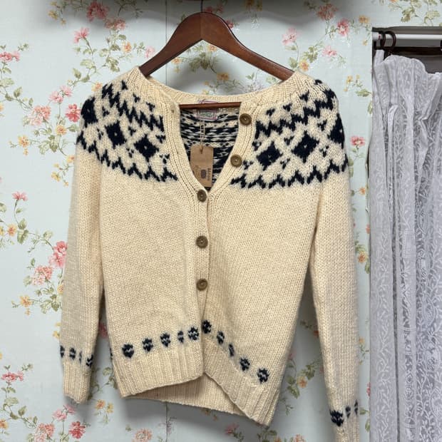 노르딕 니트 가디건