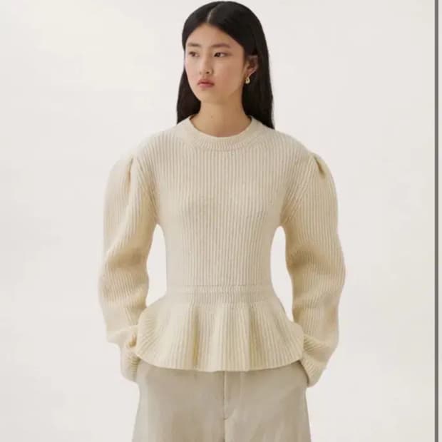 르메르 페플럼 니트 