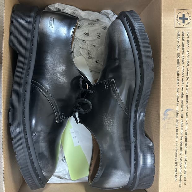 슈프림 닥터마틴 270