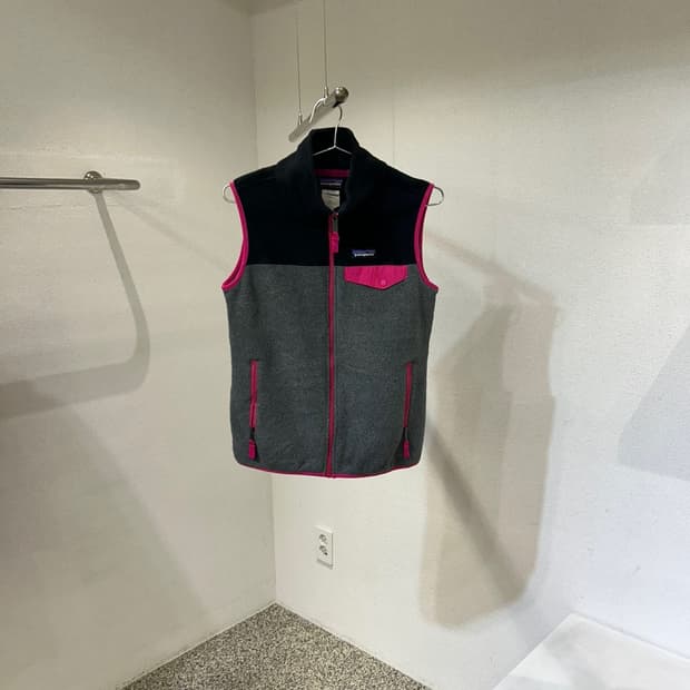 파타고니아 신칠라 플리스 베스트