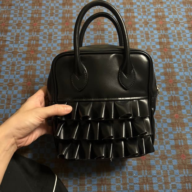 꼼데가르송 프릴백 