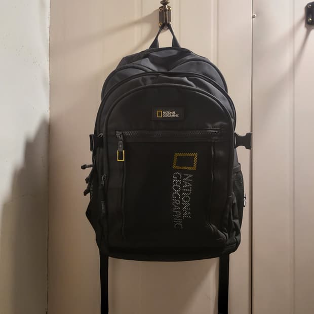 내셔널지오그래픽 백팩 블랙 가방