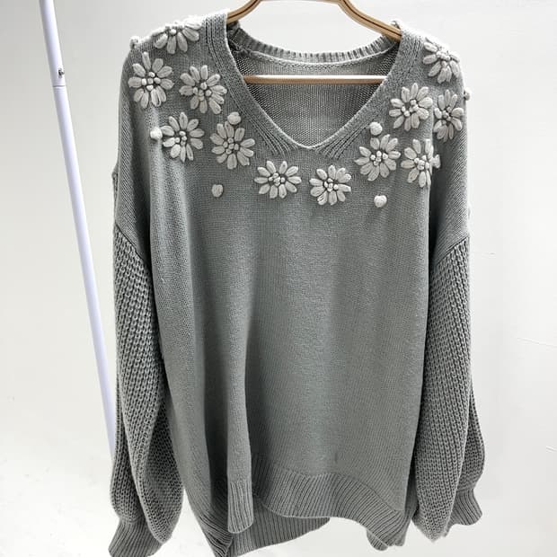 Sky Blue Flower Heart Knit