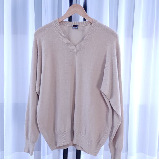캐시미어100% 브이넥니트