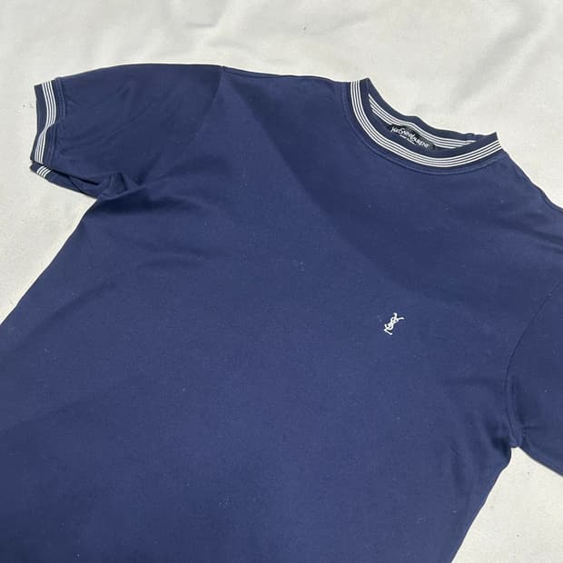95 입생로랑 네이비 반팔티