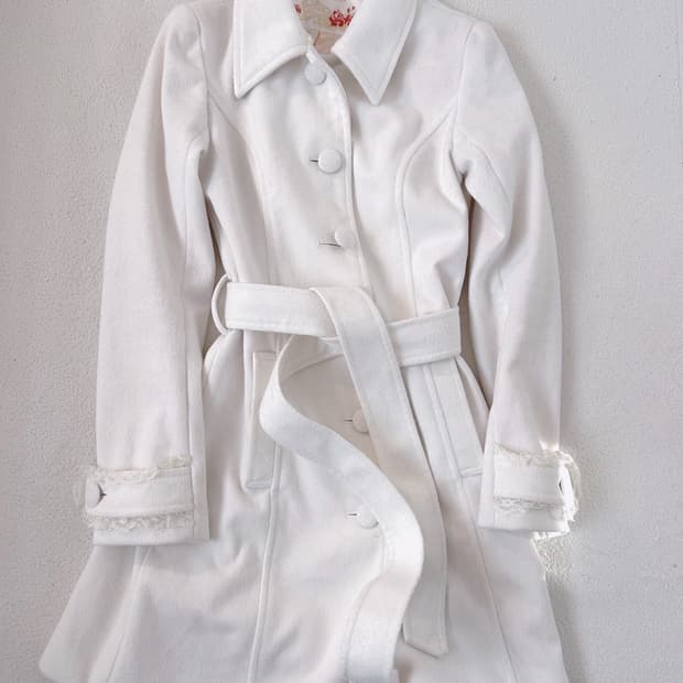 리즈리사 고전택 화이트 레이스 코트 히메갸루 라떼갸루