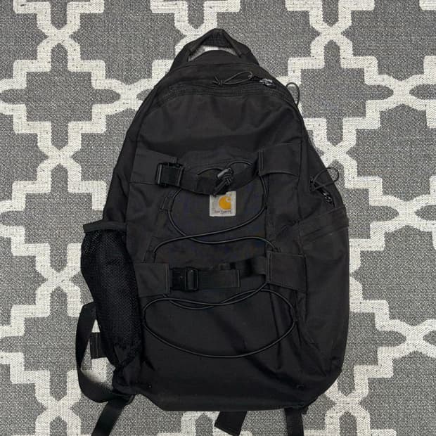 칼하트 WIP 킥플립 백팩