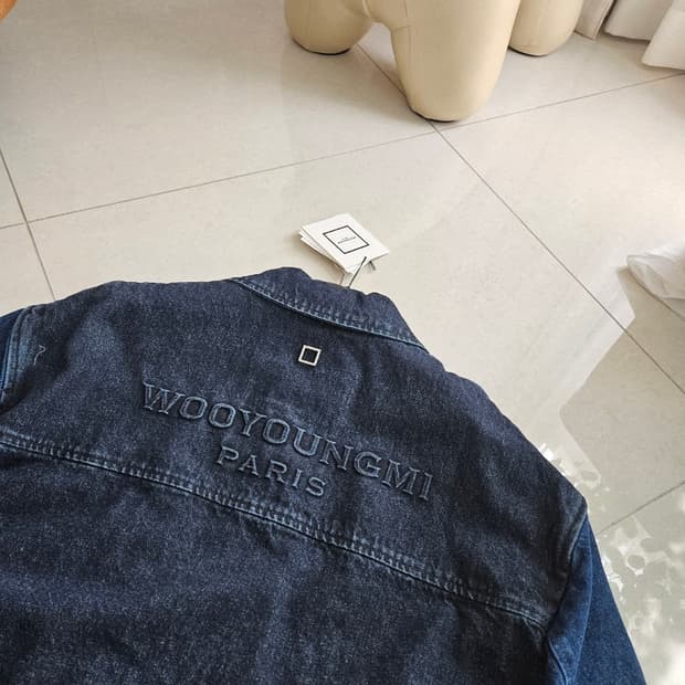 우영미 데님 바시티 판매