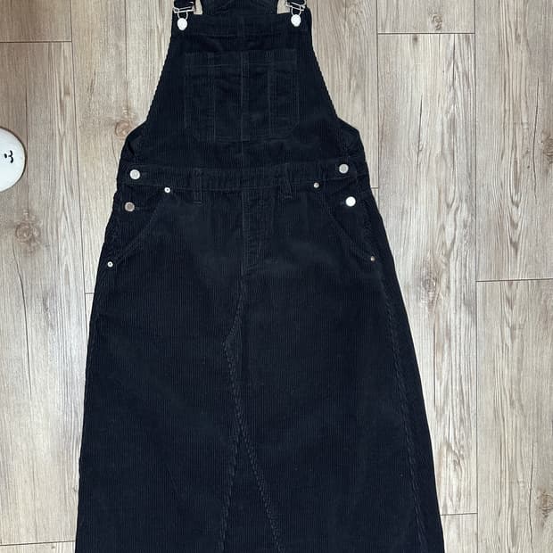 언노운 플라넷_오버롤 코듀로이 롱스커트 블랙(현재 사이트 품절 상품)