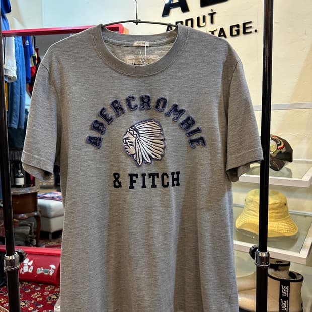 아베크롬비 우먼스 빈티지 프린팅 반팔티 그레이 XL