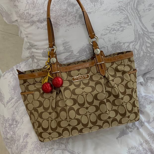 [S급] Coach signature shoulder bag