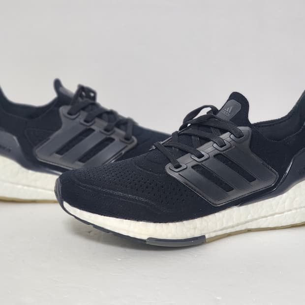 아디다스 울트라부스트 블랙 235mm