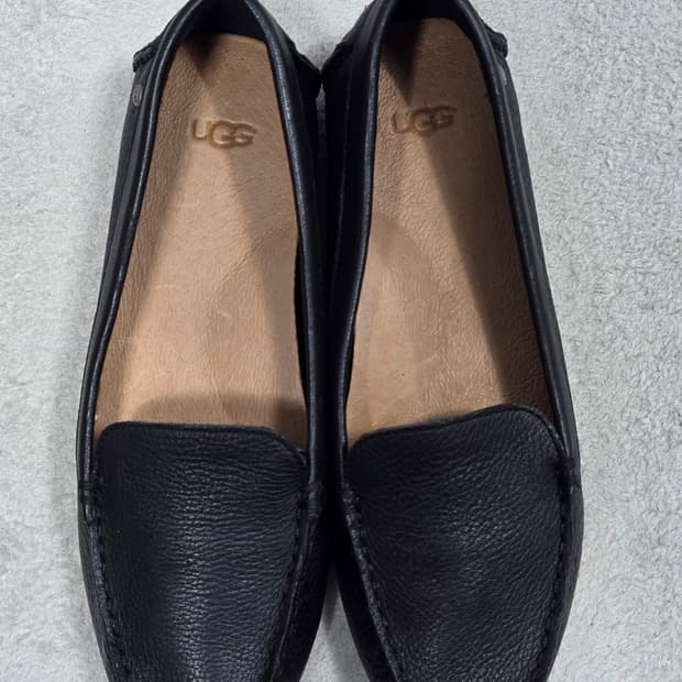 UGG 어그 여성 레더 플로리스 로퍼 블랙 240