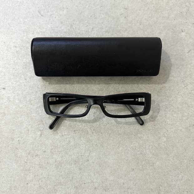 프라다 2000s 긱시크 블랙 스퀘어 안경