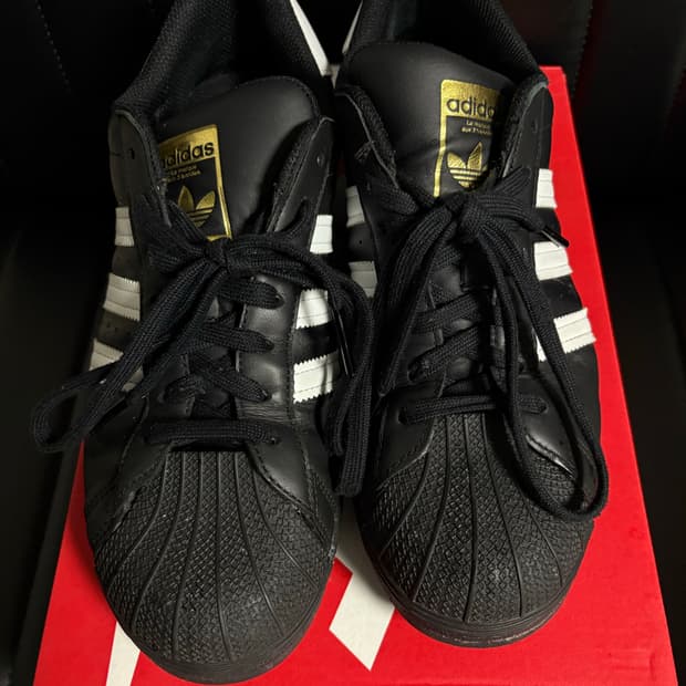 아디다스 슈퍼스타 블랙