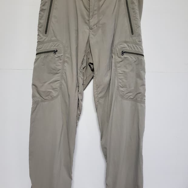 아크테릭스 바지 정품 허리32사이즈 