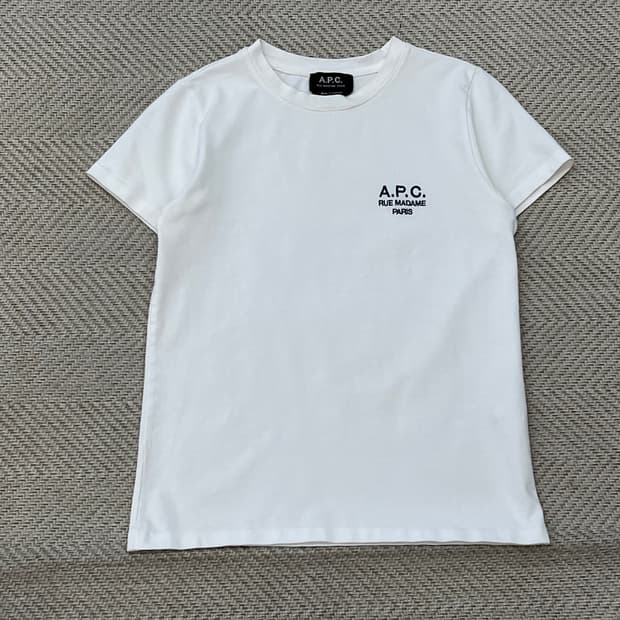 아페쎄 로고자수 반팔티 r3681
