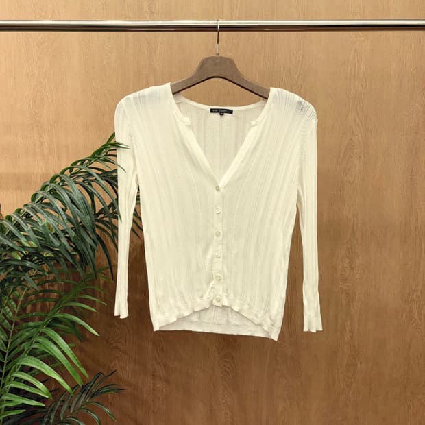 빈티지 긴팔 브이넥 가디건 세로 골지 소매 리브 마감 디테일 아이보리