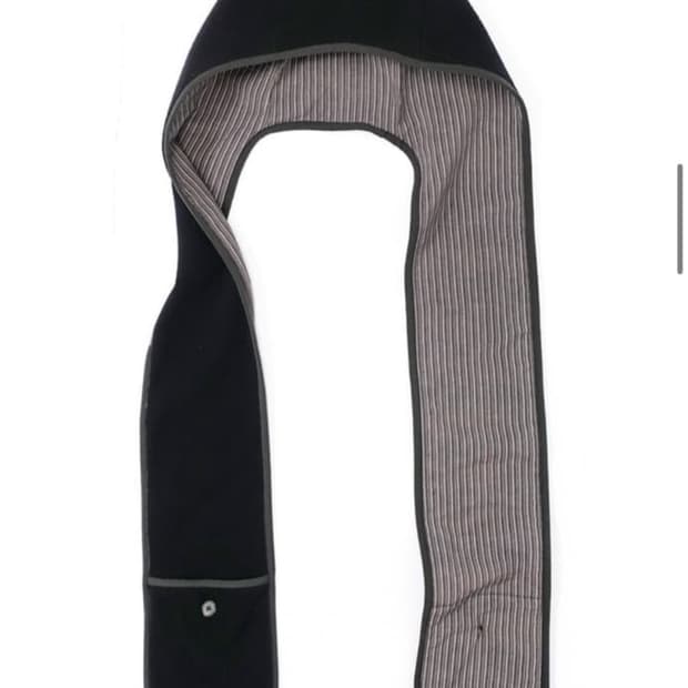 샵페어리 블랙 머플러