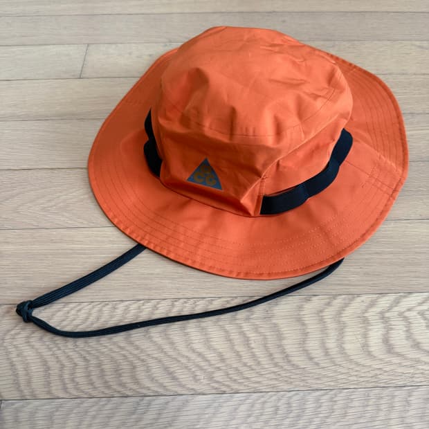 [L] 나이키 acg 에이펙스 고어텍스 goretex 버킷햇 모자 오렌지