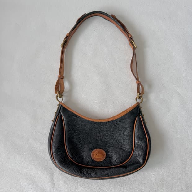 두니앤버크(Dooney&bourke) 레더 숄더백