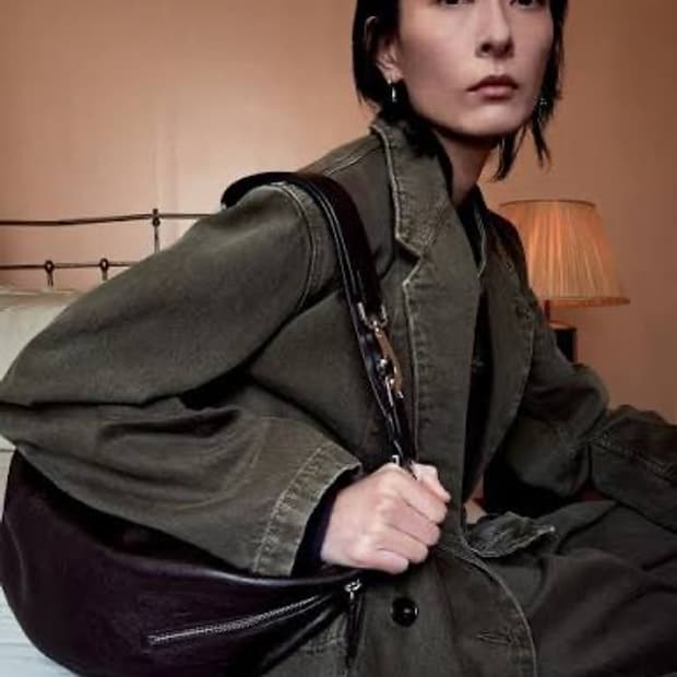 르메르신상 퀴버클립백! 얼바닉30 파사드패턴 포터리 포춘백 프라다 디올