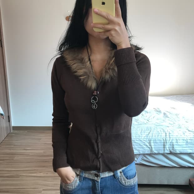 브라운 퍼 가디건