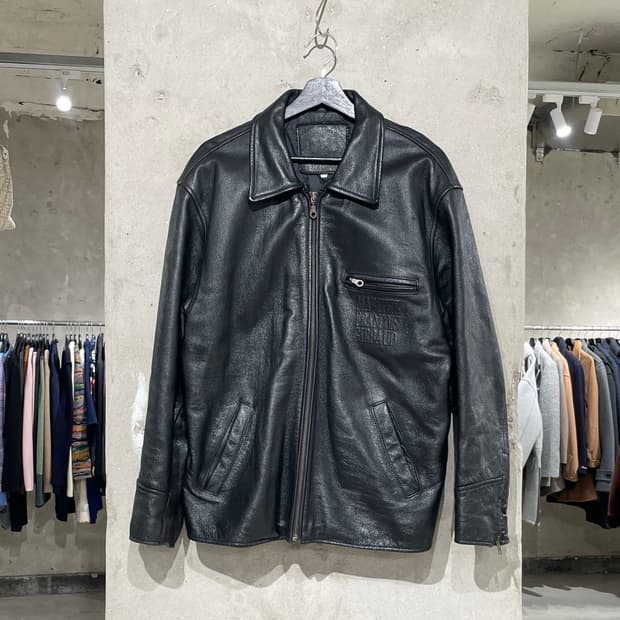 마리떼 프랑소와 저버 블랙 로고 레터링 레더 자켓