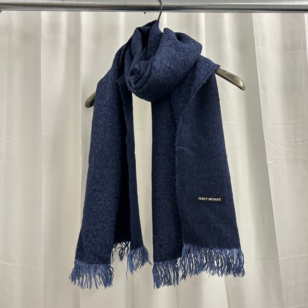 이세이 미야케 울 프린지 머플러