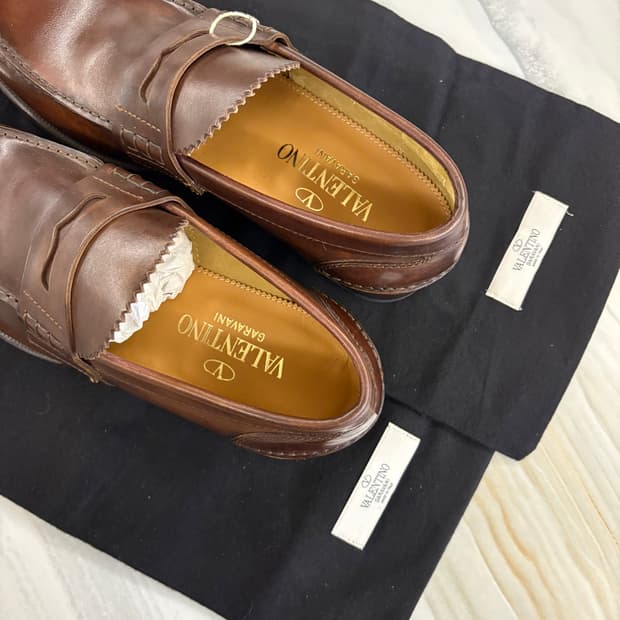 발렌티노 핸드메이드 로퍼