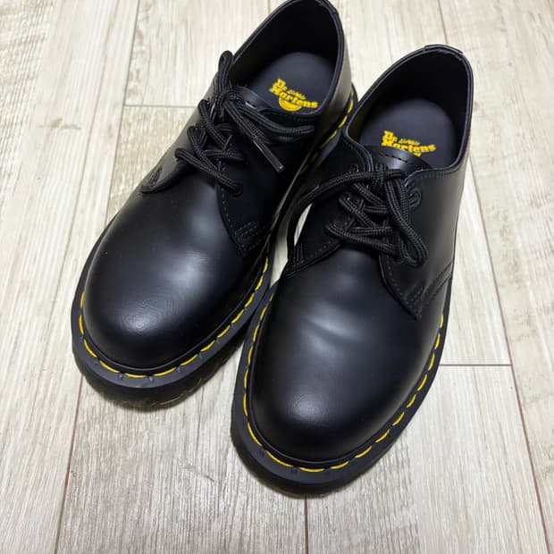 닥터마틴 1461 3홀 벡스 230