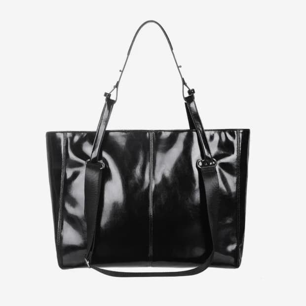 레더리 글로시 투웨이 쇼퍼백 블랙 