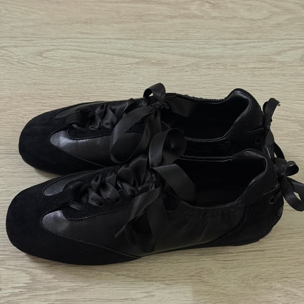 스탠드오일 스니커즈