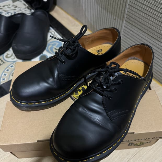 닥터마틴 1461 스무스 uk7 260