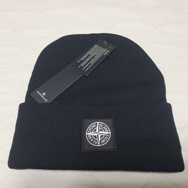 스톤아일랜드 비니 남녀공용 [새제품]