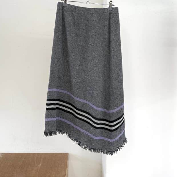 버버리 그레이 울 프린지 보더 스커트