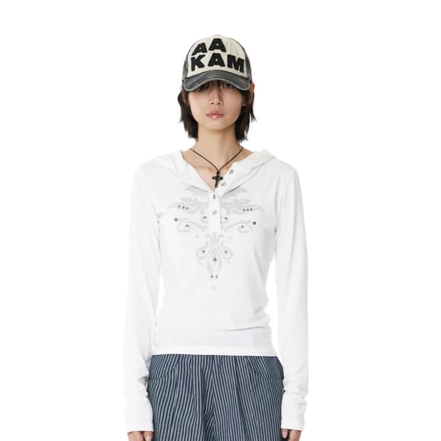 아캄 Studded Leaf Hooded Long Sleeve 롱슬리브