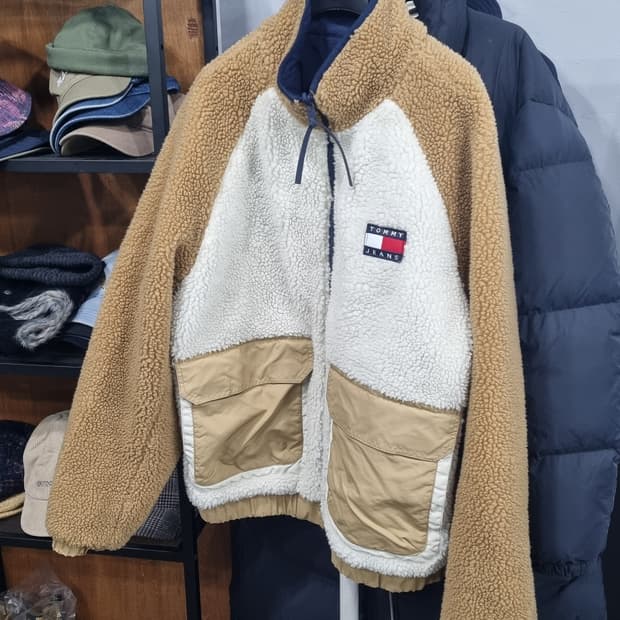 타미 tommy (한섬) 양면 플리스 점퍼 오버핏m (100적당)