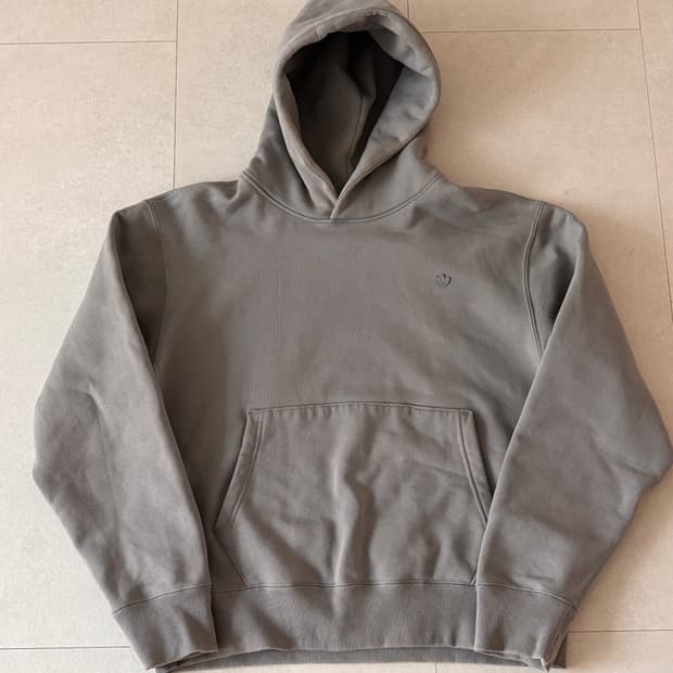 이 후드, 사실 YEEZY 냄새 납니다. 아디다스 오리지널스 후드 L