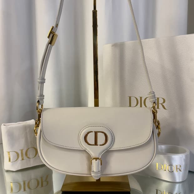 디올 이스트웨스트 바비백 카프스킨 라떼 골드