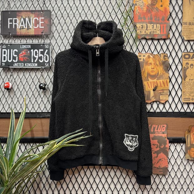 오니츠카 타이거 X 안드레아 폼필리오 플리스 후드 집업 뽀글이 블랙