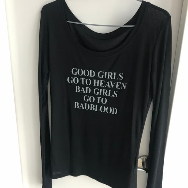 배드블러드 배드걸스 탑