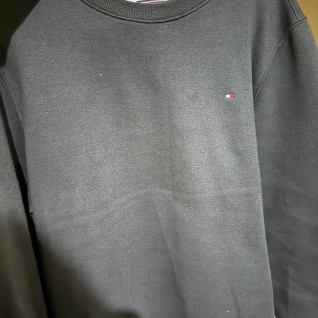 타미힐피거 네이비 맨투맨