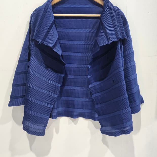 이세이 미야케 플리츠 블루 자켓 2 매장판