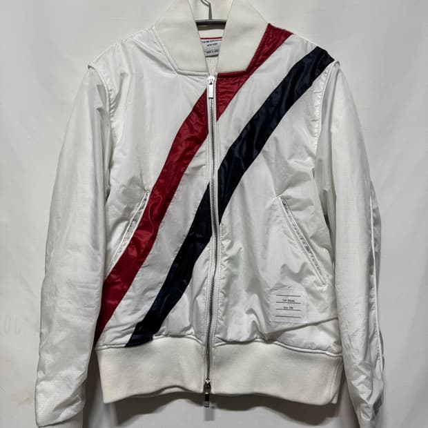 톰브라운 삼선 봄버 자켓