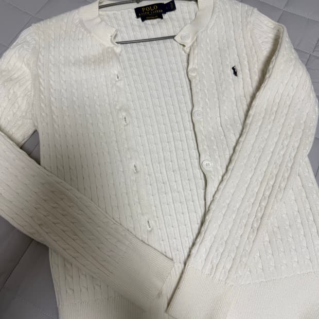 폴로 가디건 화이트 라운드넥 커스텀핏
