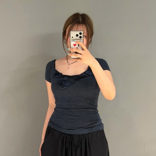 Abercrombie frill lace point tee 