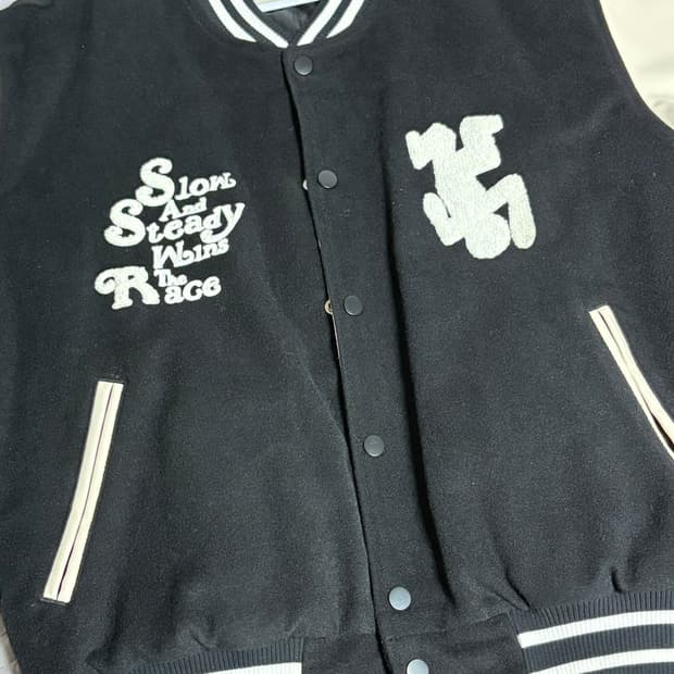 엑스톤즈 바시티자켓 L